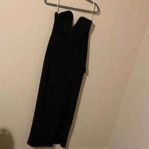 Lulu's Classic Black Strapless Dress